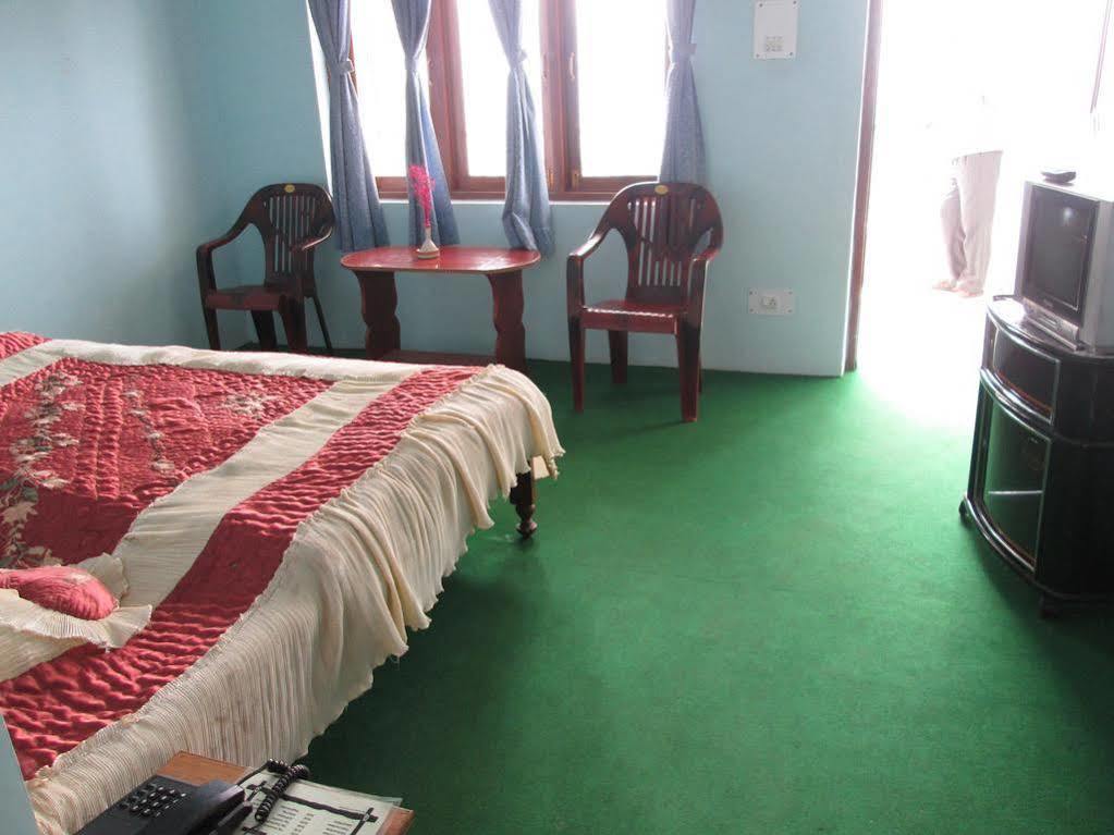 Kalawati Retreat Eco Village Resort Ranikhet Eksteriør billede
